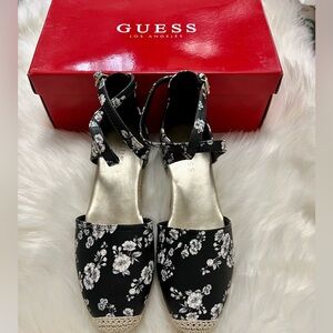 Guess GF Cady Flatform Size 8